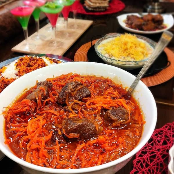 روش پخت خورشت آلو هویج