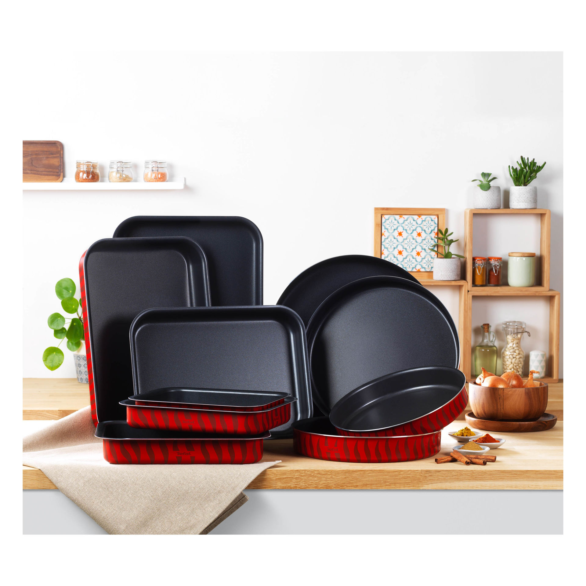 ظرف فر گرد سایز 30 تفال Tefal طرح شعله